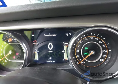 2023 Jeep Wrangler Sahara z USA, uszkodzony, nr VIN 1C4HJXEG0PW596362